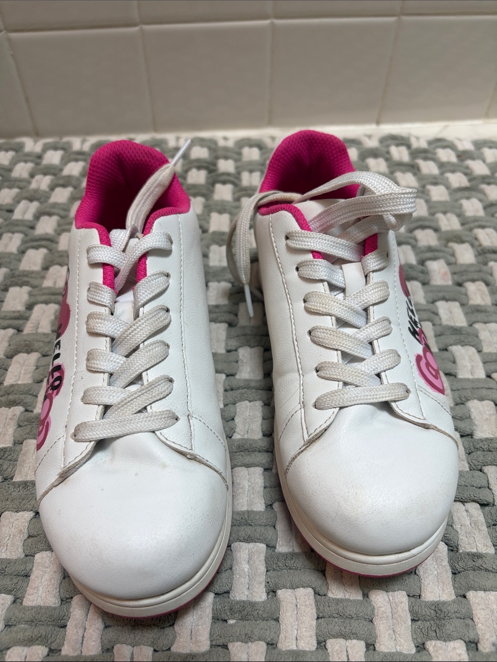 Kids White Sneakers with Pink Interior and Side Accents size 3